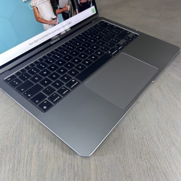 MacBook Air 13-inch M1 8-Core CPU, 7-Core GPU – 8GB Unified RAM