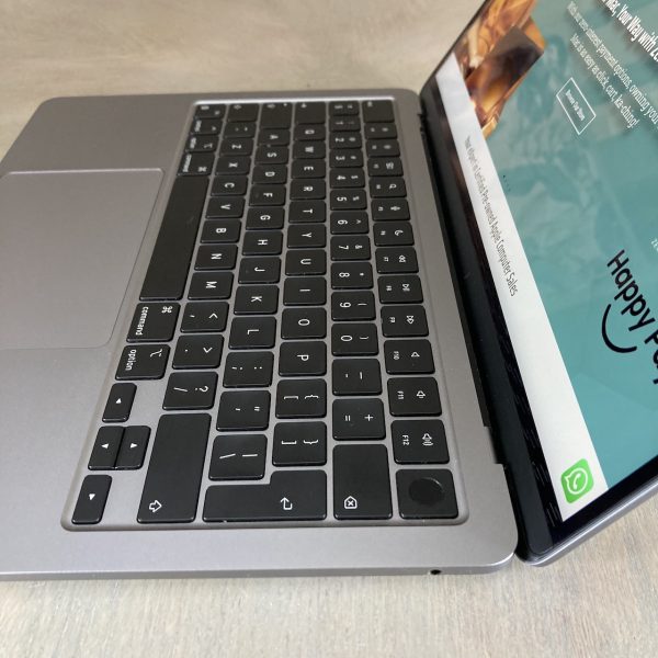 MacBook Air 13-inch M3 8-Core CPU, 8-Core GPU - 8GB Unified RAM - 256GB (2024) - Space Grey - Grade A+ Certified Pre-owned  (Mint Condition!) - Image 6