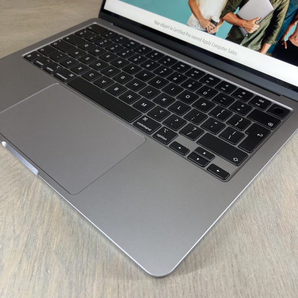 MacBook Air 13-inch M3 8-Core CPU, 8-Core GPU - 8GB Unified RAM - 256GB (2024) - Space Grey - Grade A+ Certified Pre-owned  (Mint Condition!) - Image 7