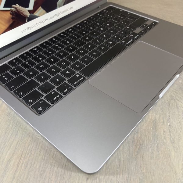 MacBook Air 13-inch M3 8-Core CPU, 8-Core GPU - 8GB Unified RAM - 256GB (2024) - Space Grey - Grade A+ Certified Pre-owned  (Mint Condition!) - Image 8