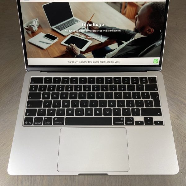 MacBook Air 13-inch M4 10-Core CPU, 8-Core GPU - 16GB Unified RAM - 256GB (2025) - Starlight (Demo Unit, Balance of Apple Warranty) - Image 4