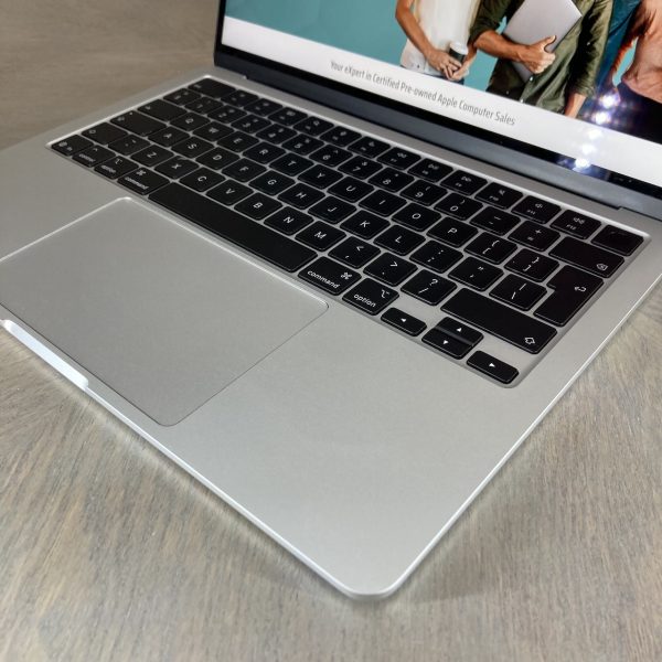 MacBook Air 13-inch M4 10-Core CPU, 8-Core GPU - 16GB Unified RAM - 256GB (2025) - Starlight (Demo Unit, Balance of Apple Warranty) - Image 7