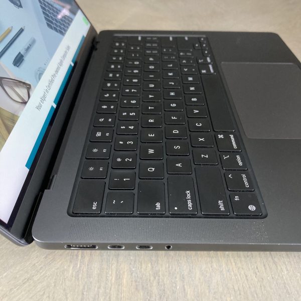 MacBook Pro 14-inch M3 Max 14-Core CPU, 30-Core GPU - 36GB RAM - 1TB SSD (2023) - Space Black - Grade A+ Certified Pre-owned - Image 5