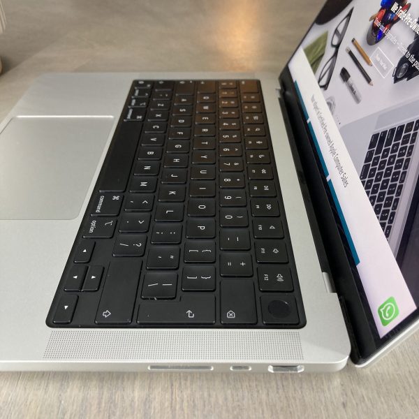 MacBook Pro 14-inch M4 10-Core CPU, 10-Core GPU - 16GB RAM - 1TB SSD (2024) - Silver - Grade A+ Certified Pre-owned (Low Cycle Count, Balance of Apple Warranty) - Image 6