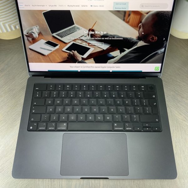 MacBook Pro 14-inch M4 10-Core CPU, 10-Core GPU - 16GB RAM - 512GB SSD (2024) - Space Black - Grade A Certified Pre-owned (Low Cycle Count) - Image 4