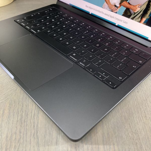 MacBook Pro 14-inch M4 10-Core CPU, 10-Core GPU - 16GB RAM - 512GB SSD (2024) - Space Black - Grade A Certified Pre-owned (Low Cycle Count) - Image 7