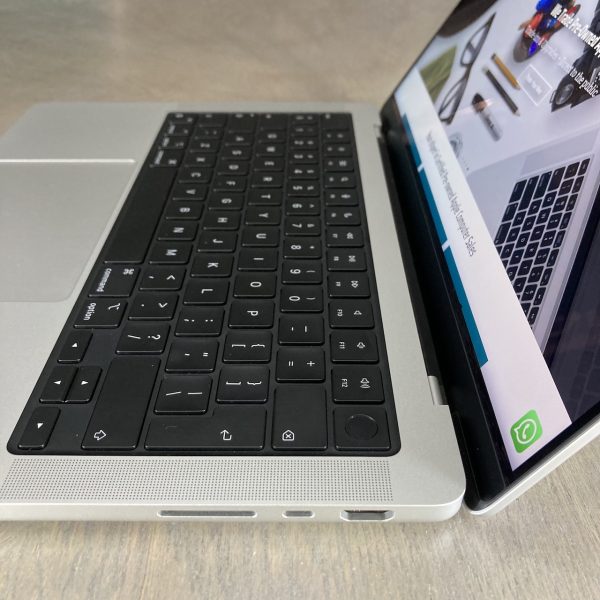 MacBook Pro 14-inch M4 10-Core CPU, 10-Core GPU - 24GB RAM - 1TB SSD (2024) - Silver - Grade A+ Certified Pre-owned (Demo unit, Mint Condition!) - Image 6