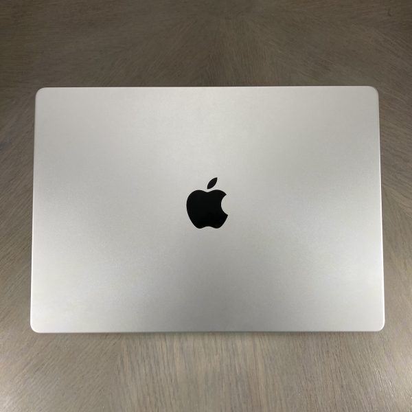 MacBook Pro 14-inch M4 10-Core CPU, 10-Core GPU - 24GB RAM - 1TB SSD (2024) - Silver - Grade A+ Certified Pre-owned (Demo unit, Mint Condition!) - Image 9