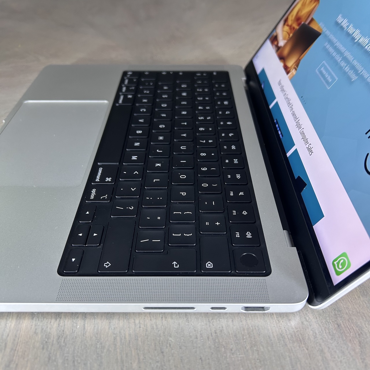 MacBook Pro 14-inch M5 10-Core CPU, 10-Core GPU-16GB RAM-512GB SSD (2025)- Silver - Grade A+ Certified Pre-owned (Balance of Apple Warranty!) - Image 6