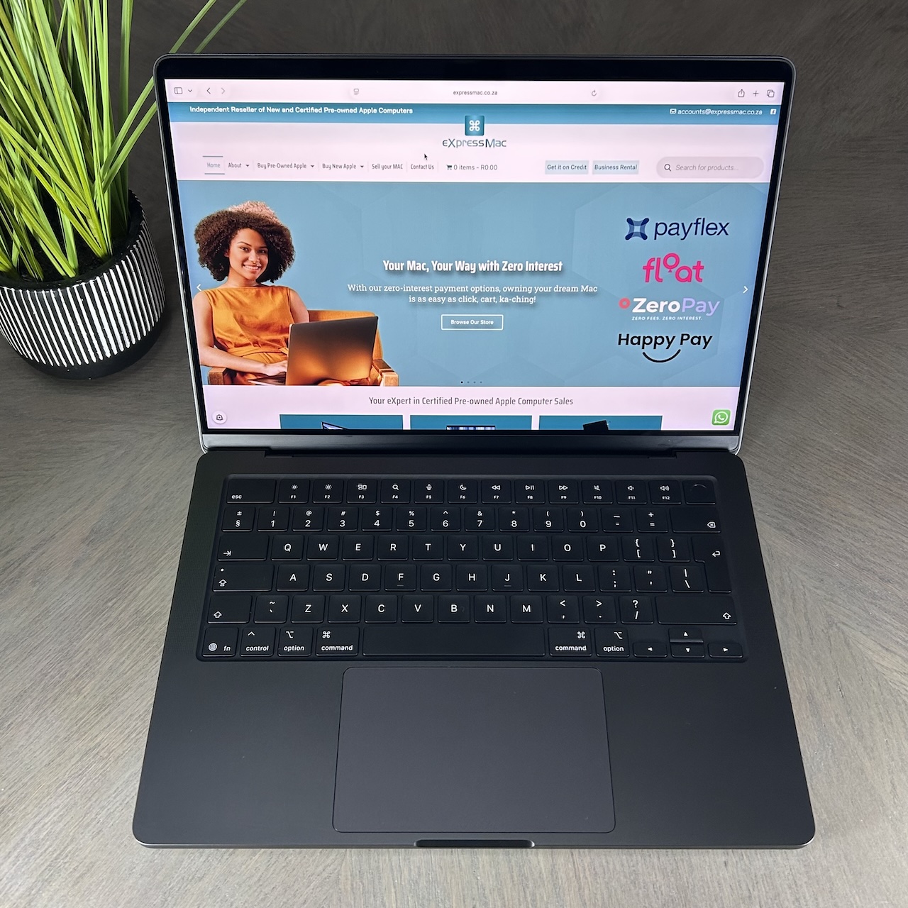 MacBook Pro 14-inch M5 10-Core CPU, 10-Core GPU-16GB RAM-512GB SSD (2025)- Space Black - Grade A+ Certified Pre-owned (Balance of Apple Warranty!) - Image 3