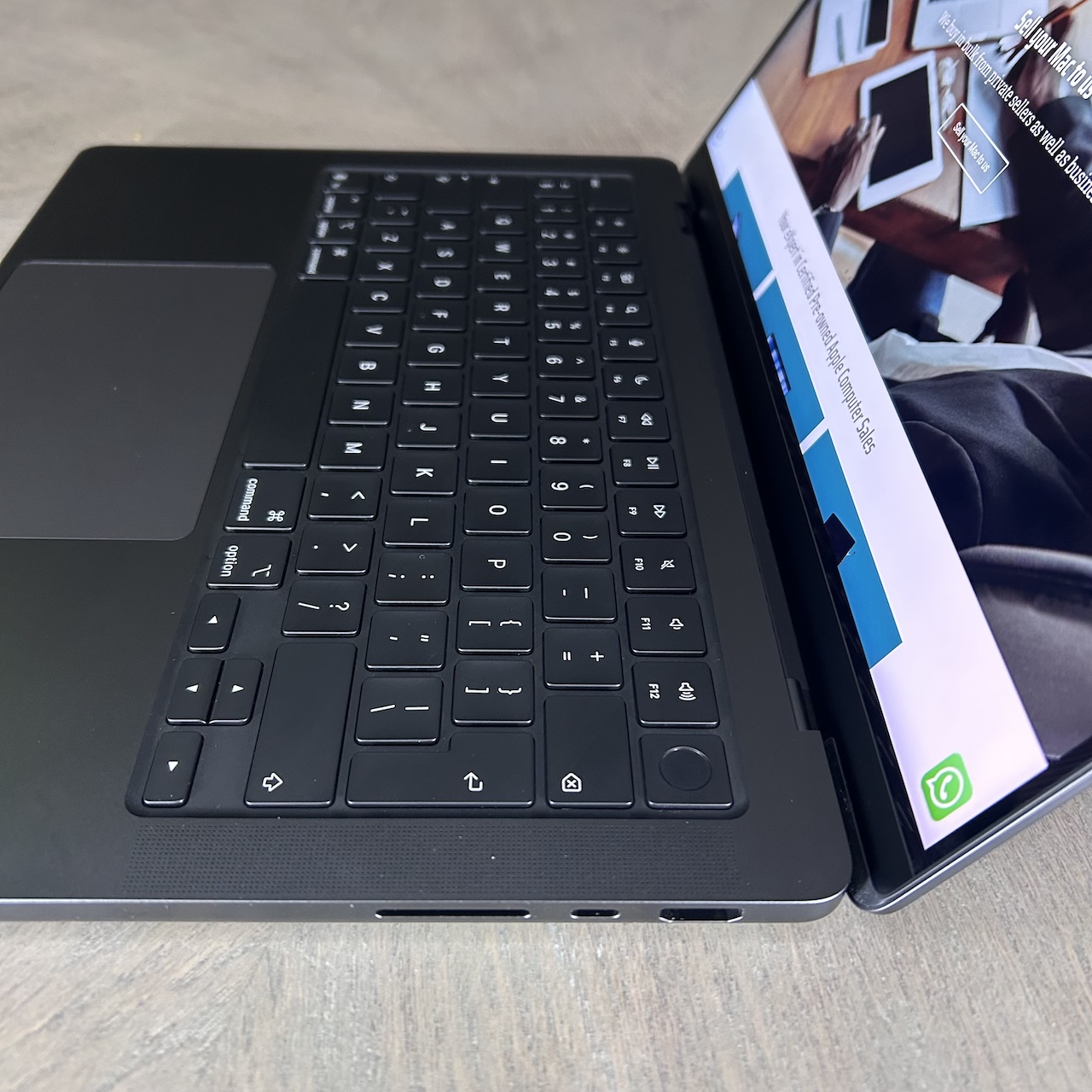 MacBook Pro 14-inch M5 10-Core CPU, 10-Core GPU-16GB RAM-512GB SSD (2025)- Space Black - Grade A+ Certified Pre-owned (Balance of Apple Warranty!) - Image 6