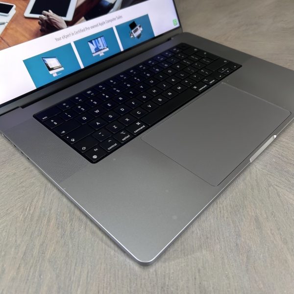 MacBook Pro 16-inch M1 Max 10-Core CPU, 32-Core GPU – 32GB RAM