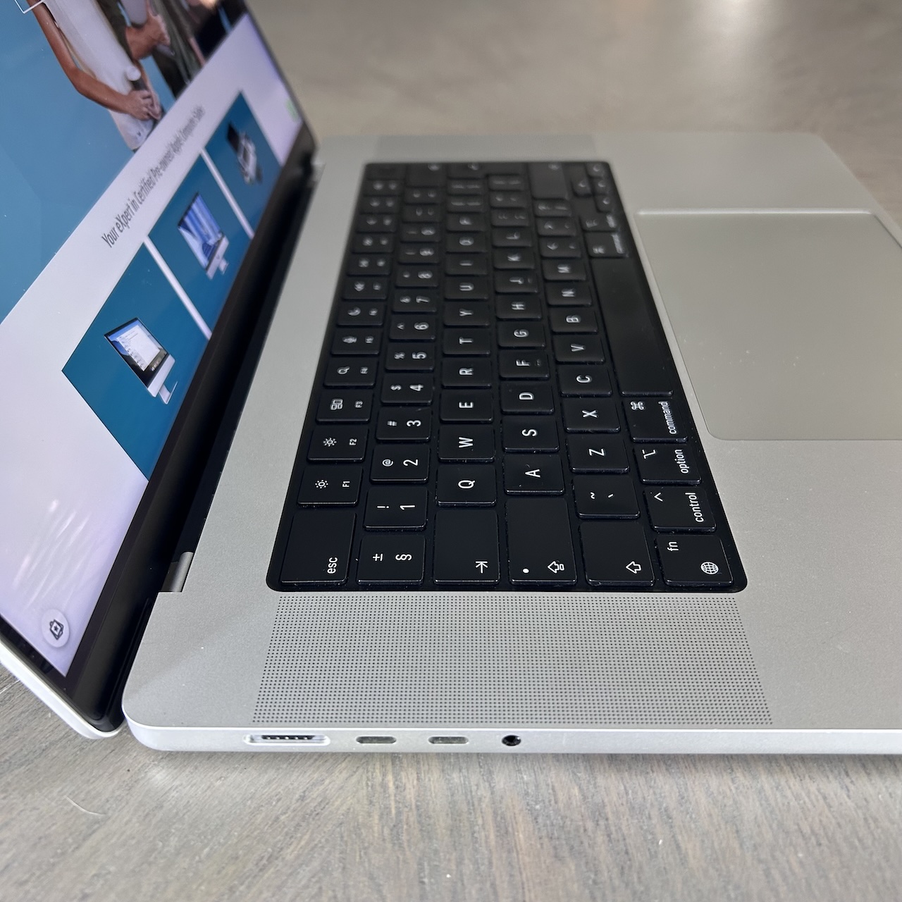 MacBook Pro 16-inch M1 Pro 10-Core CPU, 16-Core GPU - 16GB RAM - 1TB SSD (2021) - Silver - Grade A+ Certified Pre-owned (Low Cycle Count!) - Image 5
