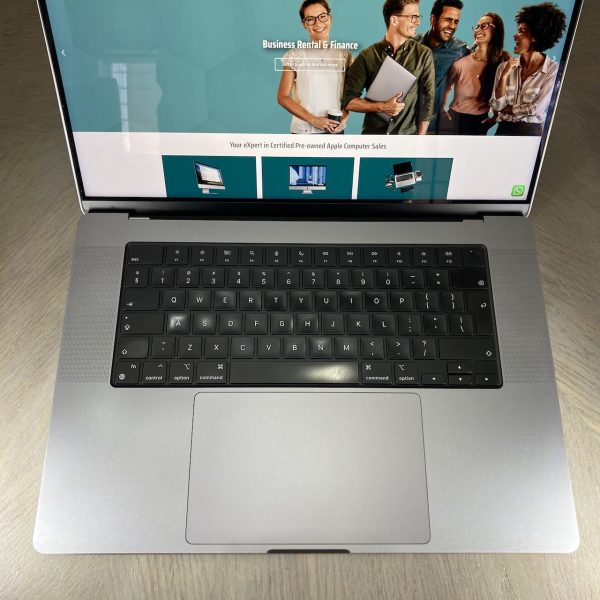 MacBook Pro 16-inch M2 Max 12-Core CPU, 38-Core GPU - 32GB RAM - 1TB SSD (2023) - Space Grey - Grade A+ Certified Pre-owned (Pristine! Original Packaging) - Image 4