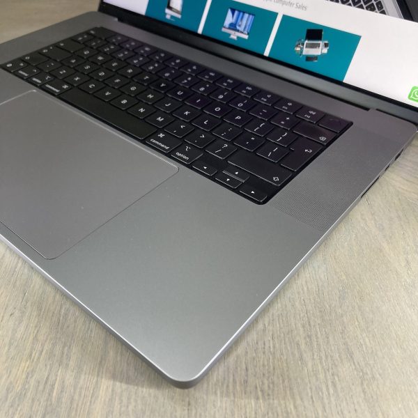 MacBook Pro 16-inch M2 Max 12-Core CPU, 38-Core GPU - 32GB RAM - 1TB SSD (2023) - Space Grey - Grade A+ Certified Pre-owned (Pristine! Original Packaging) - Image 7