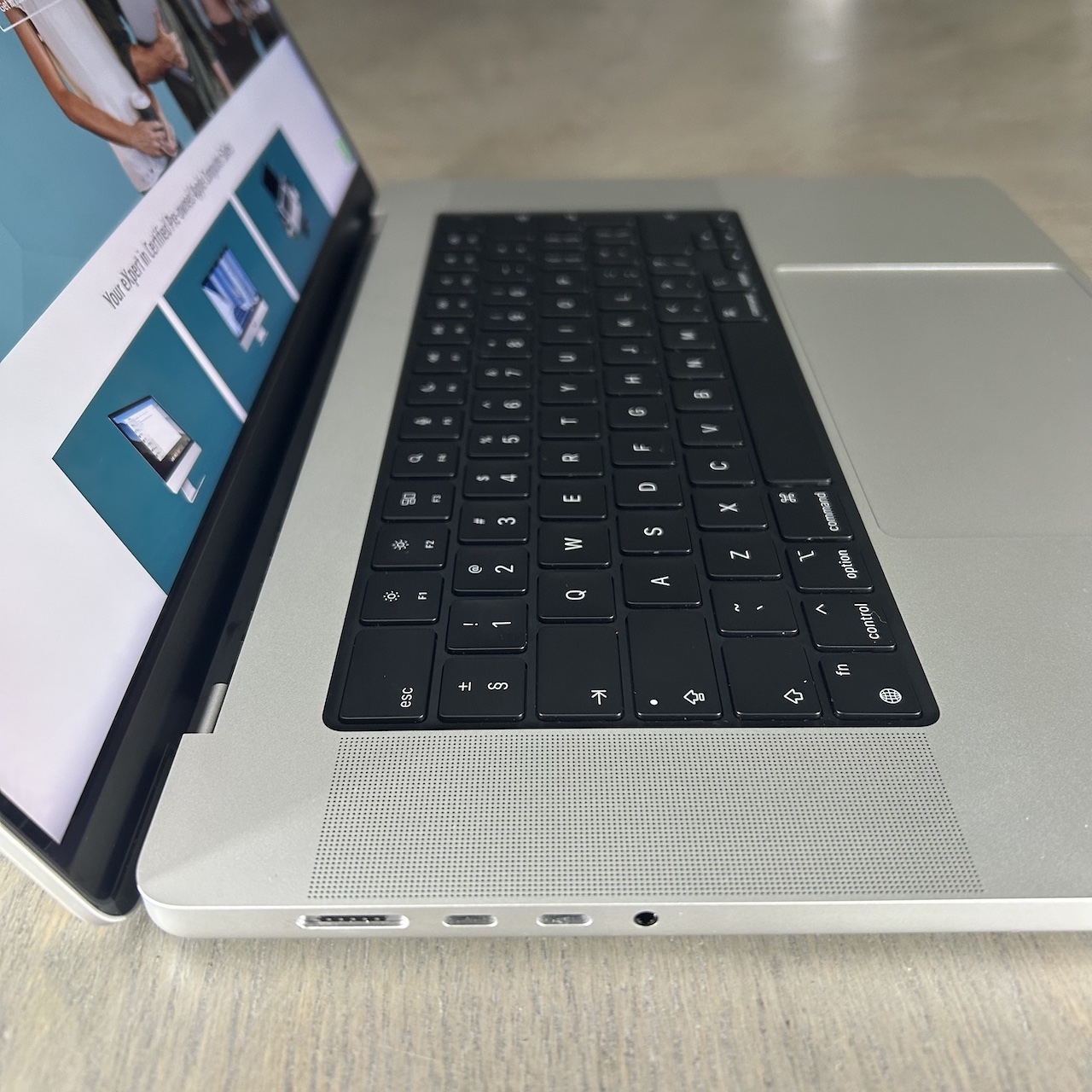 MacBook Pro 16-inch M4 Pro 14-Core CPU, 20-Core GPU – 24GB RAM